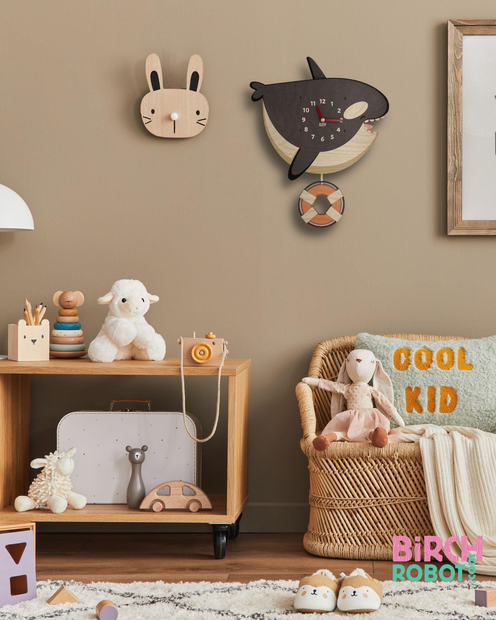 Bubbles the Orca Pendulum Clock