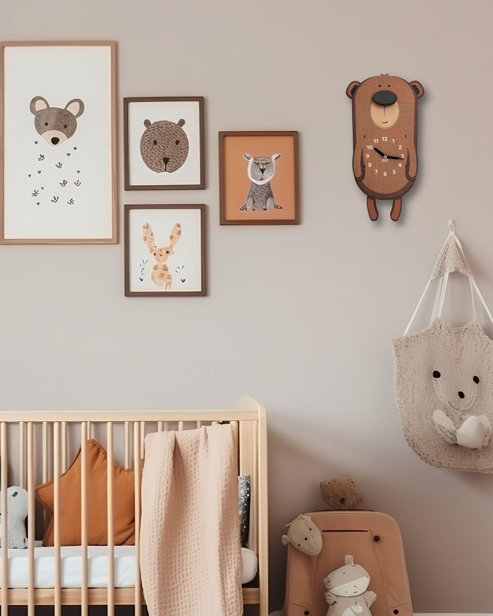 Linus the Bear Pendulum Clock