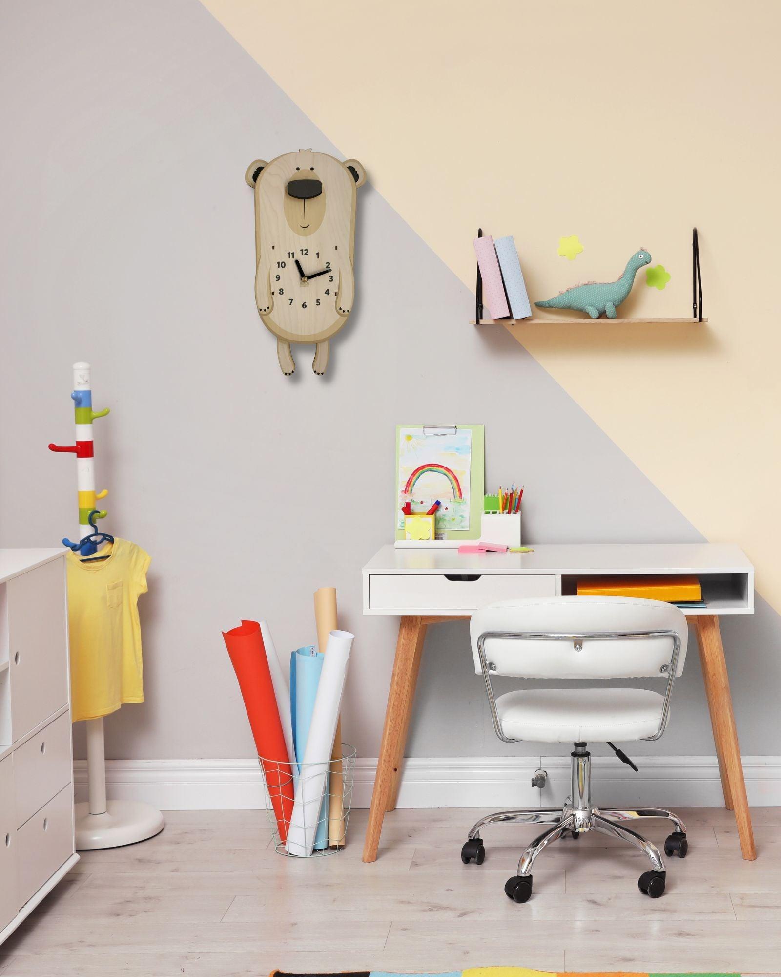 Oslo the Polar Bear Pendulum Clock