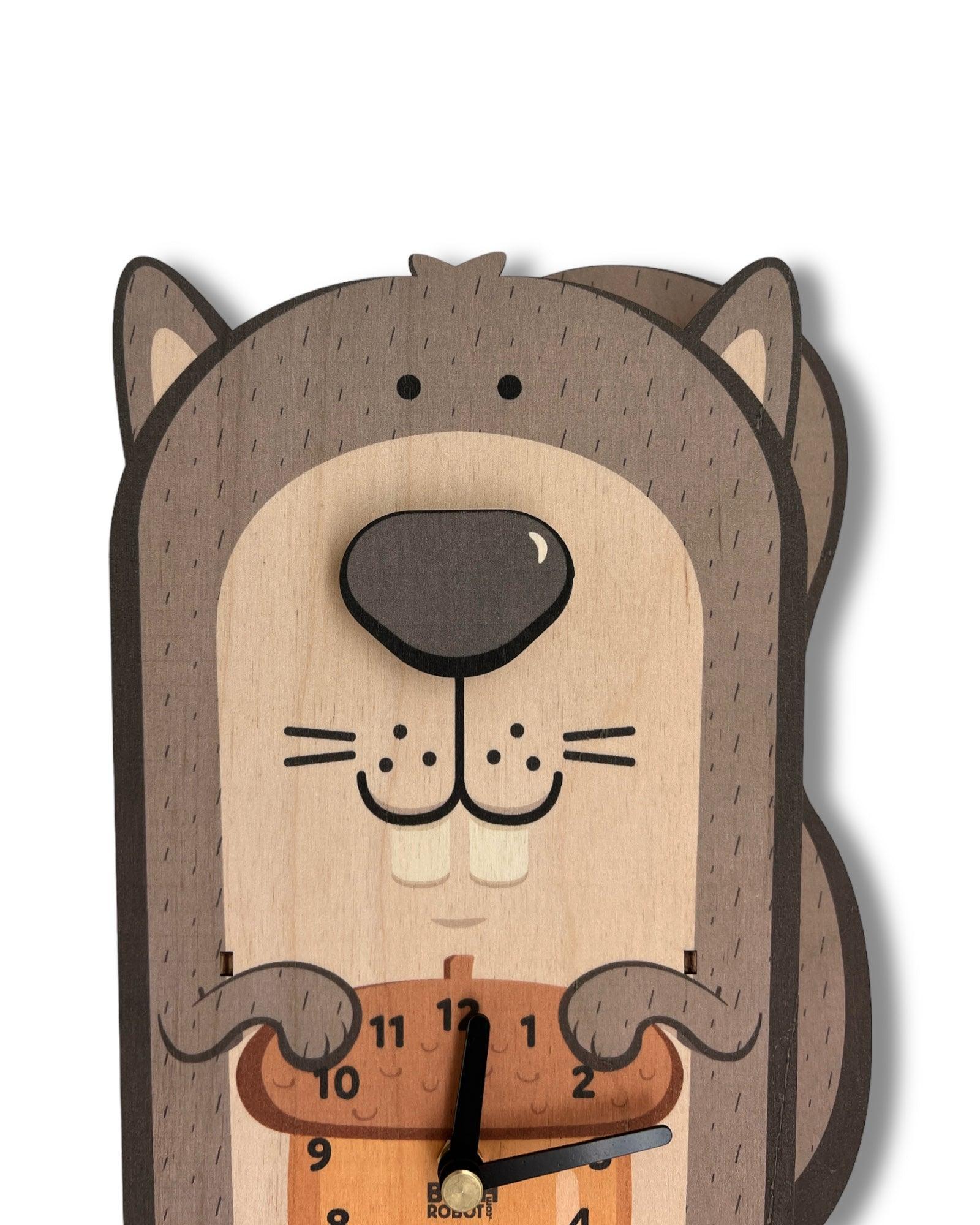Chestnut the Squirrel Pendulum Clock