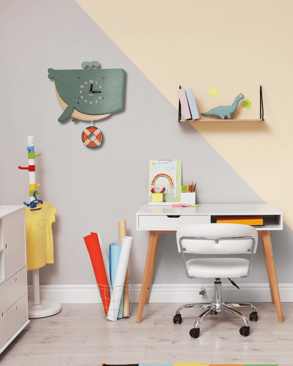Humphrey the Whale Pendulum Clock