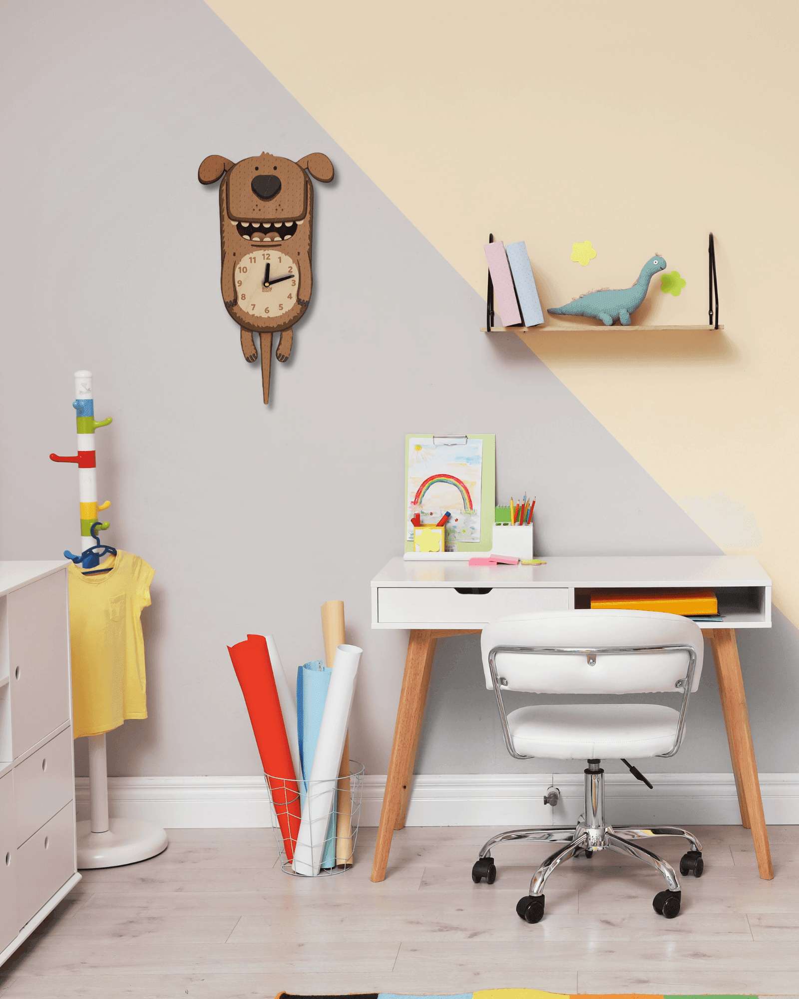 Pee-wee the Dog Pendulum Clock